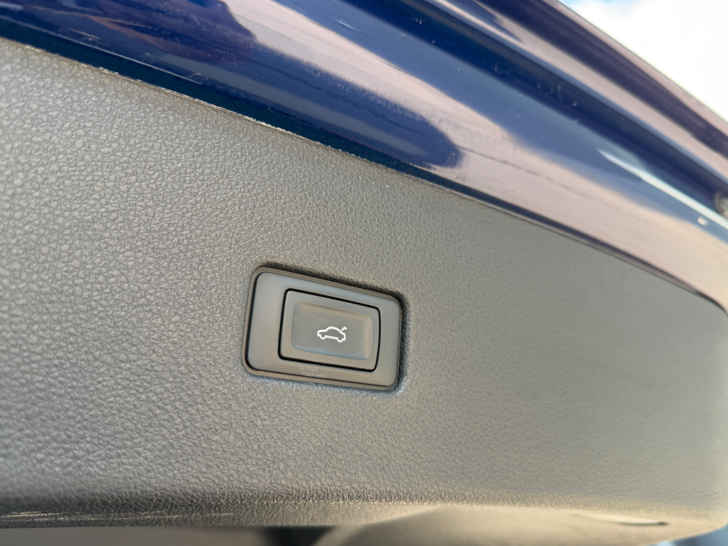 Audi Q8 3L S Line Blue #19