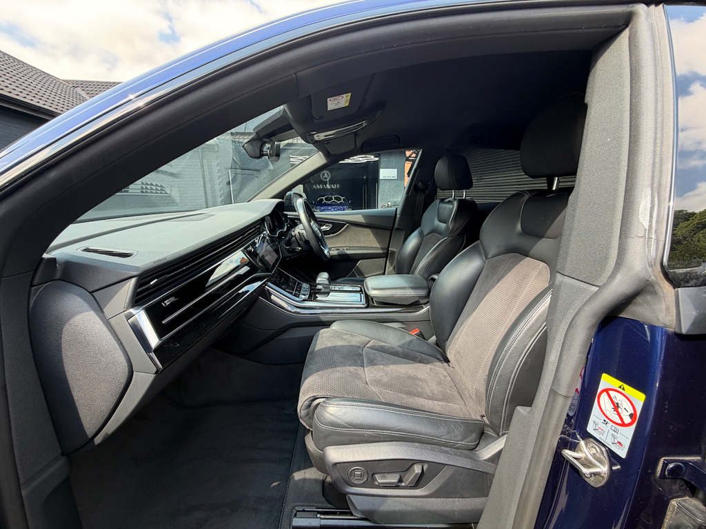 Audi Q8 3L S Line Blue #13