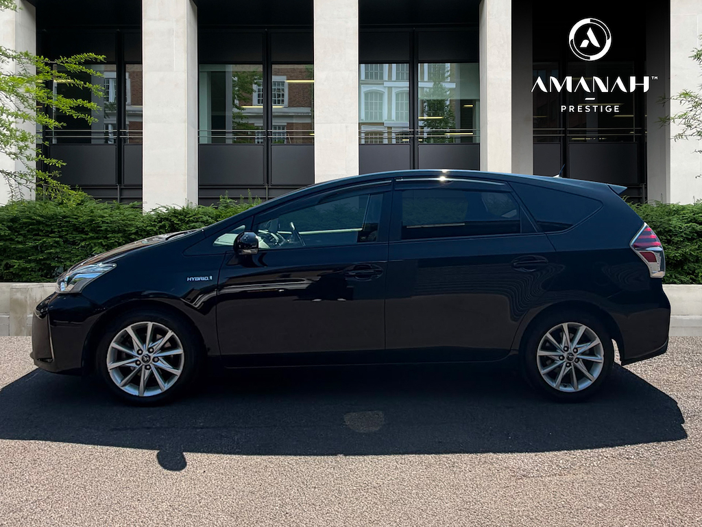 Toyota Prius+ Hybrid Black #4