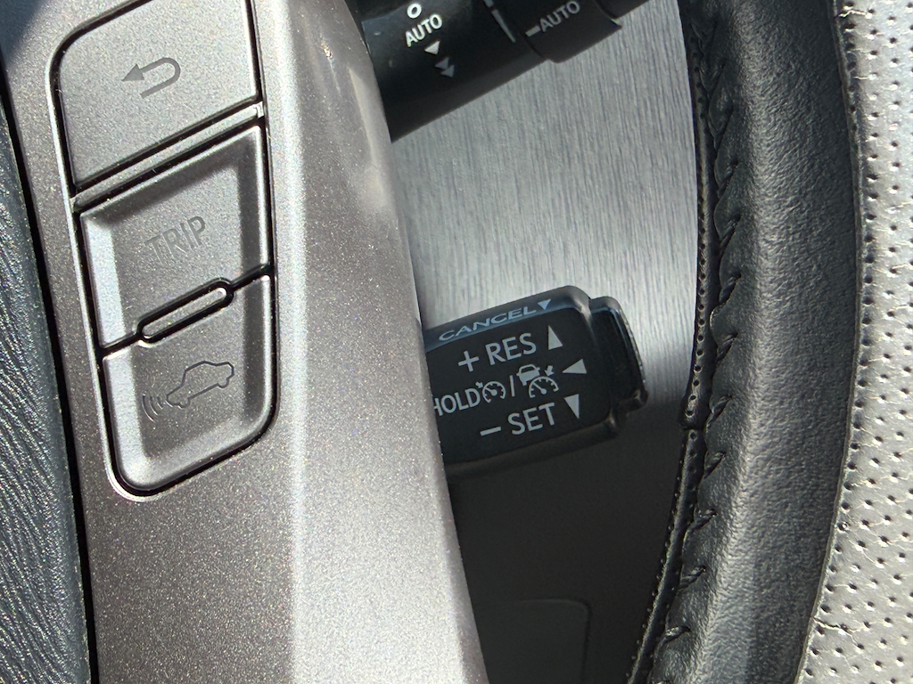Toyota Prius+ Phev Business Edition Plus White #31