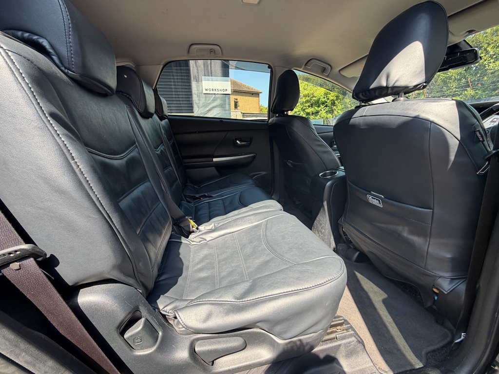 Toyota Prius+ Phev Business Edition Plus White #13