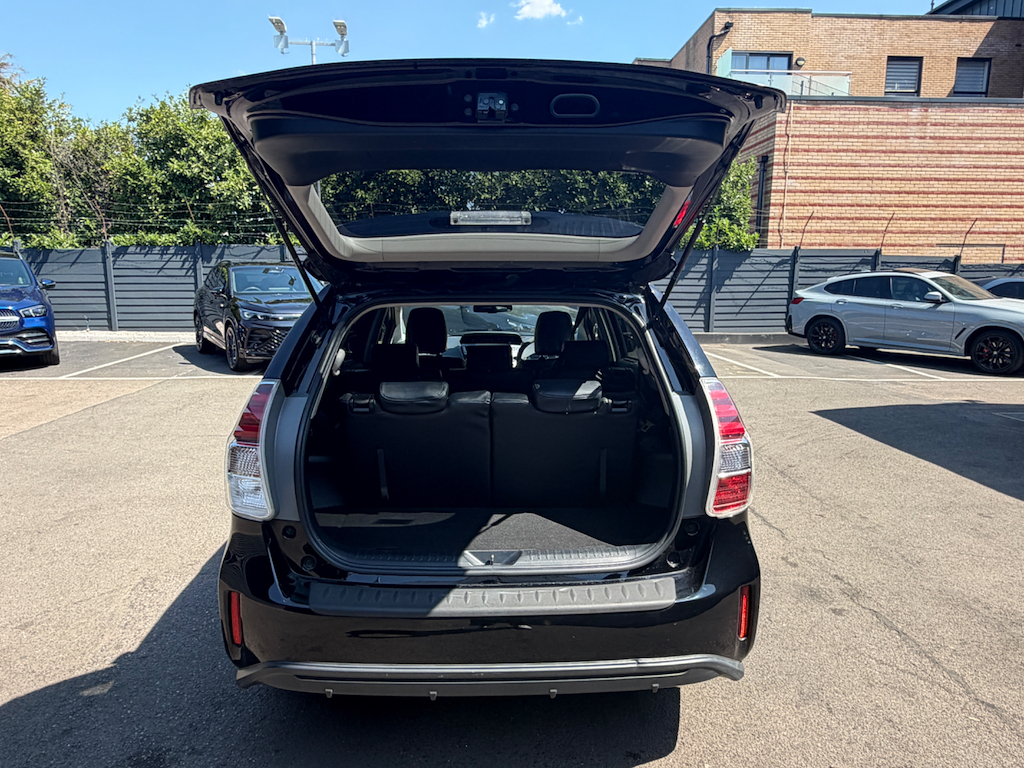 Toyota Prius+ Phev Business Edition Plus White #16