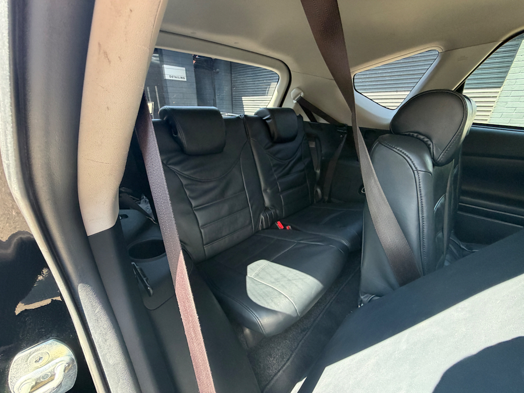 Toyota Prius+ Phev Business Edition Plus White #17