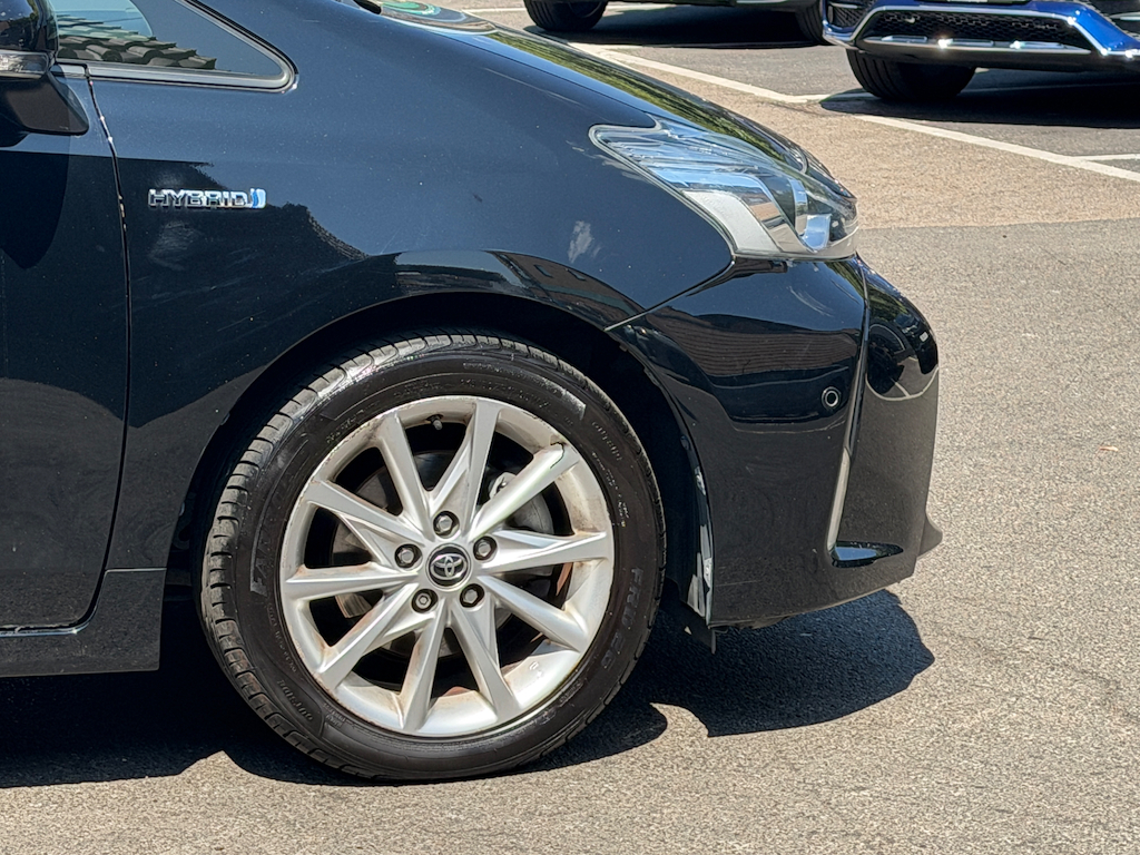 Toyota Prius+ Phev Business Edition Plus White #10