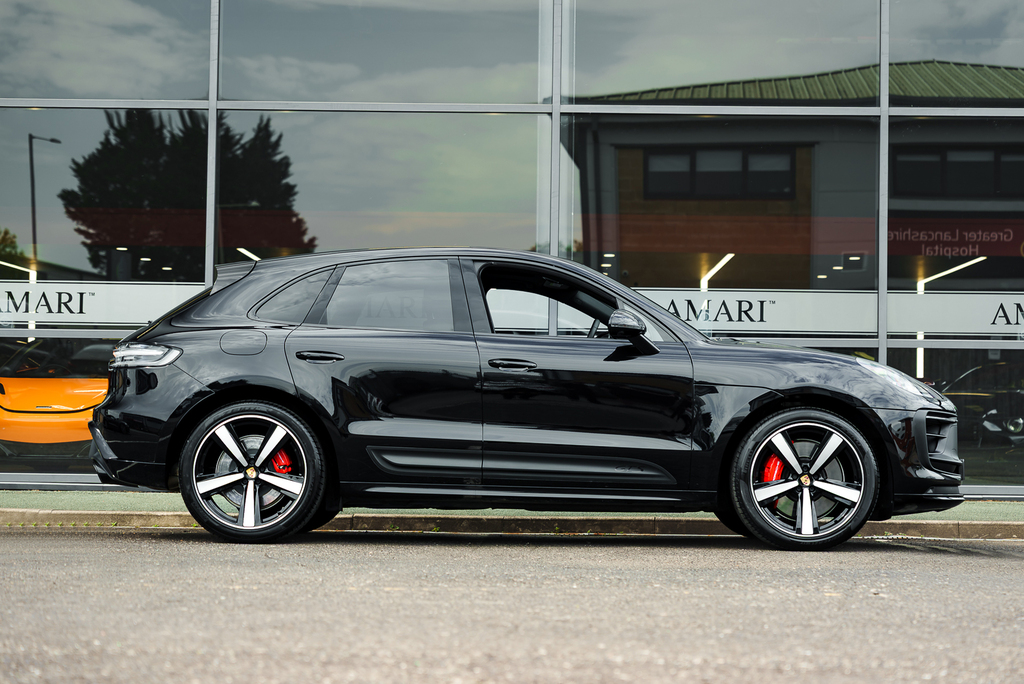 Porsche Macan Gts  Black #3