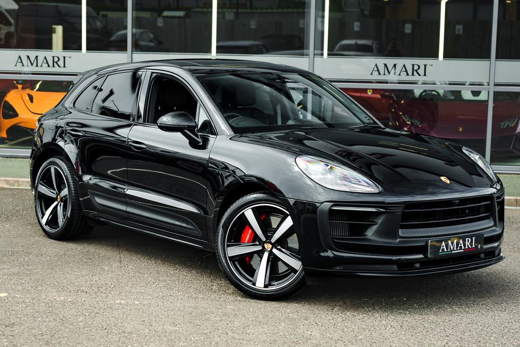 Porsche Macan Gts  Black #2