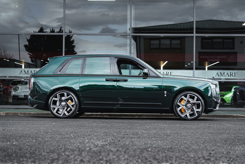 Rolls-Royce Cullinan Badge Cullinan Series II #2