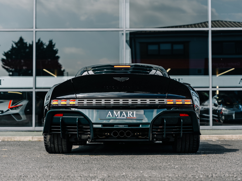Aston Martin Coupe Silver #7