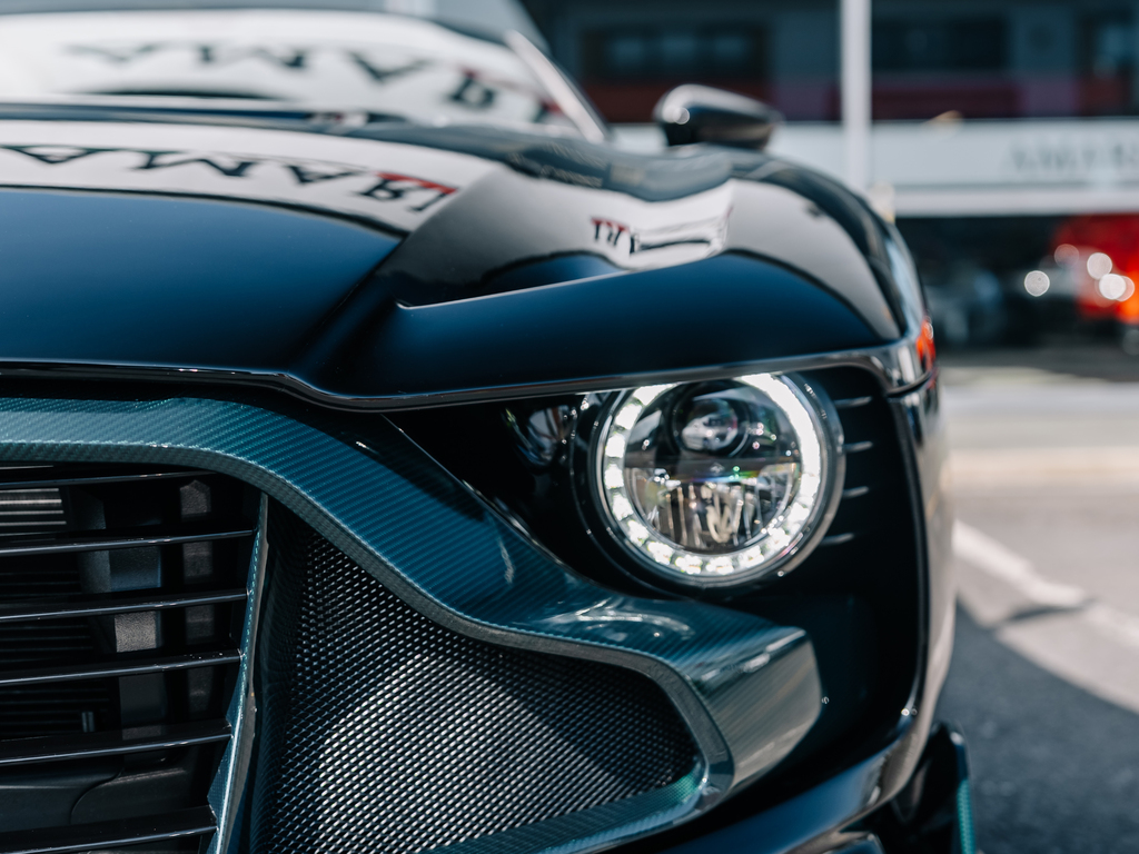 Aston Martin Coupe Silver #6