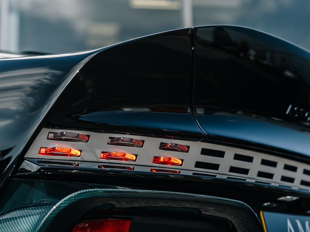 Aston Martin Coupe Silver #23