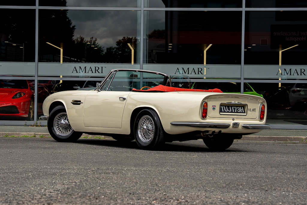 Aston Martin DB6 Mk II Volante White #4