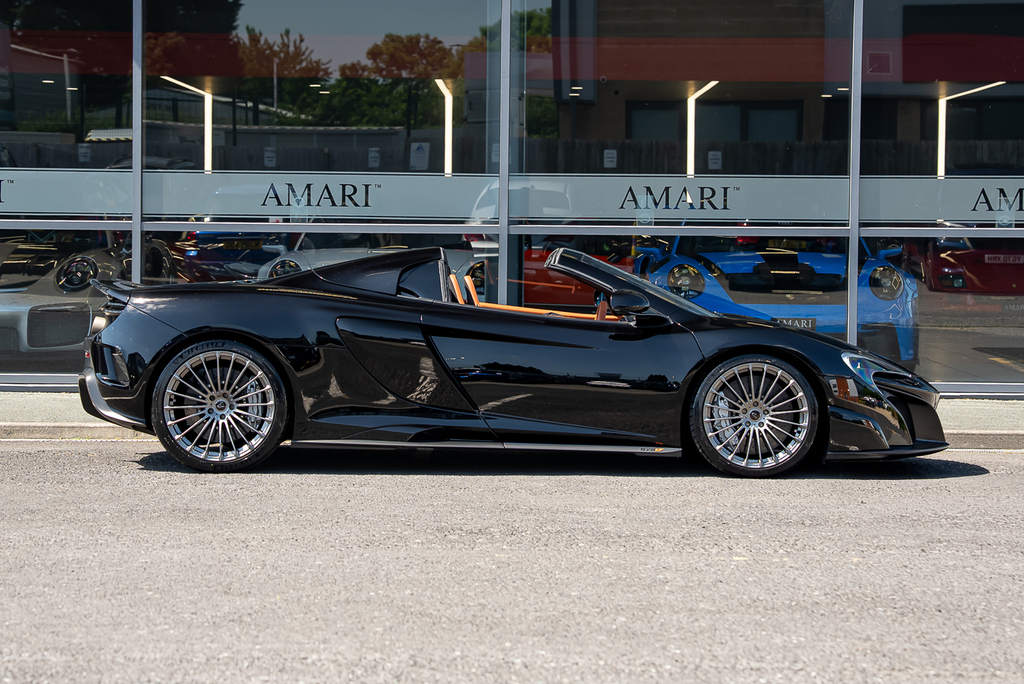 McLaren 675LT Spider Black #2