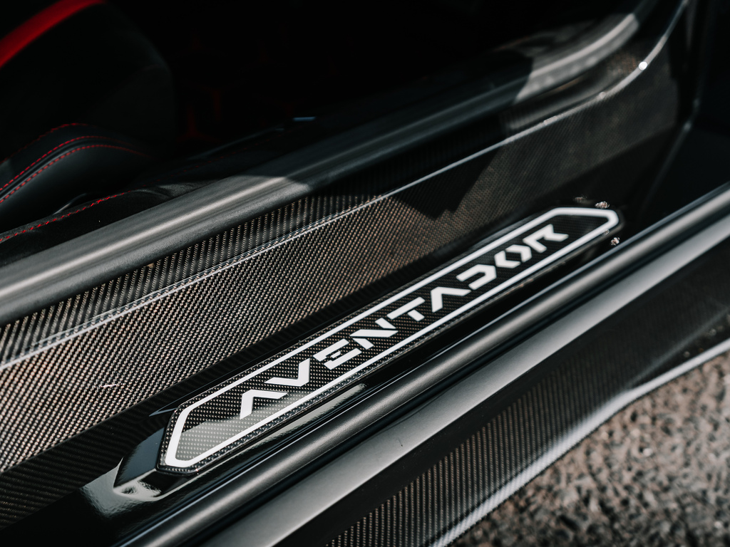 Lamborghini Aventador Svj Black #32
