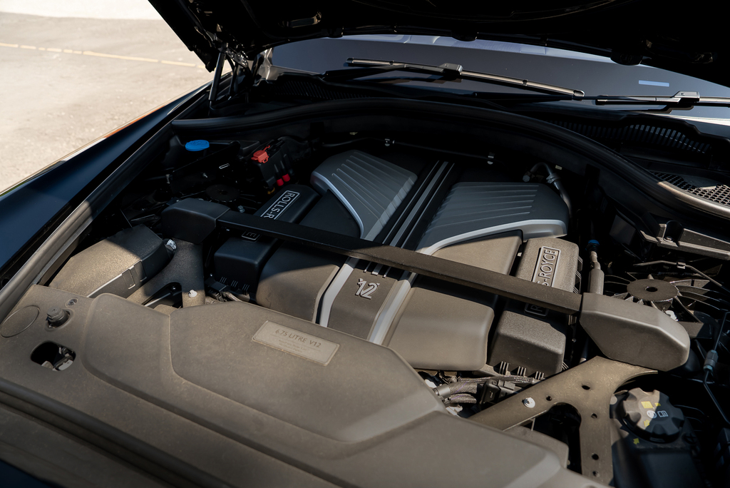 Rolls-Royce Cullinan Series II 6.75 V12 Black #88