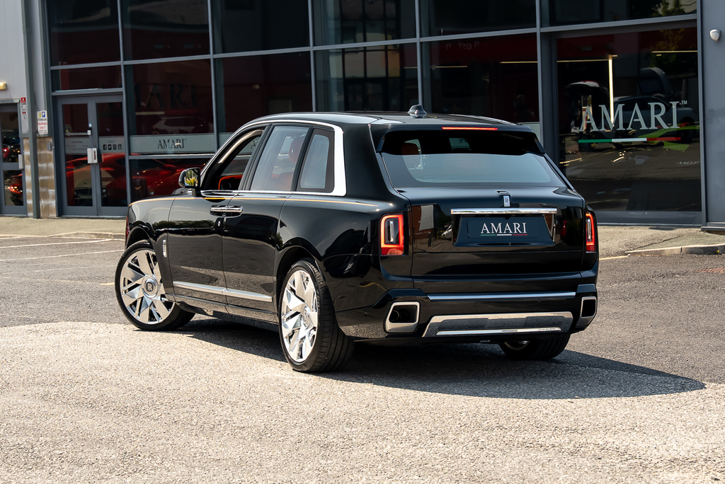 Rolls-Royce Cullinan Series II 6.75 V12 Black #83