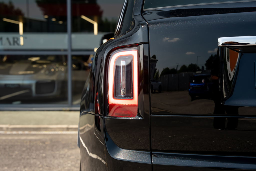Rolls-Royce Cullinan Series II 6.75 V12 Black #9