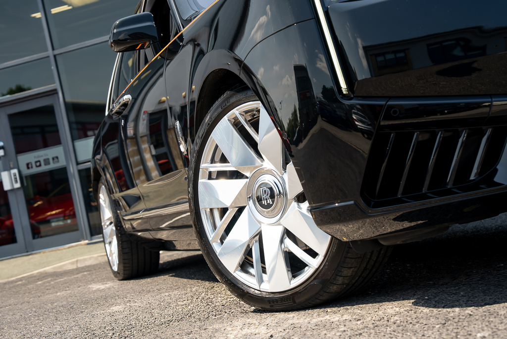 Rolls-Royce Cullinan Series II 6.75 V12 Black #11