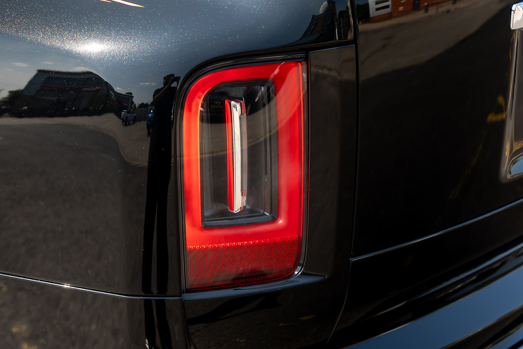 Rolls-Royce Cullinan Series II 6.75 V12 Black #62