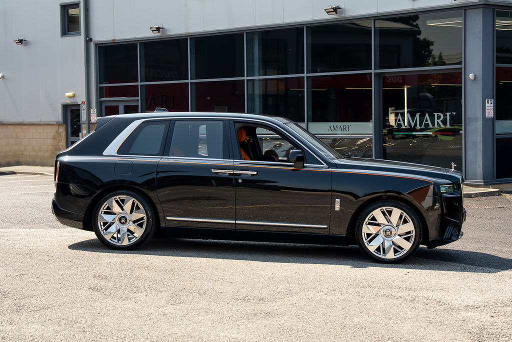 Rolls-Royce Cullinan Series II 6.75 V12 Black #81