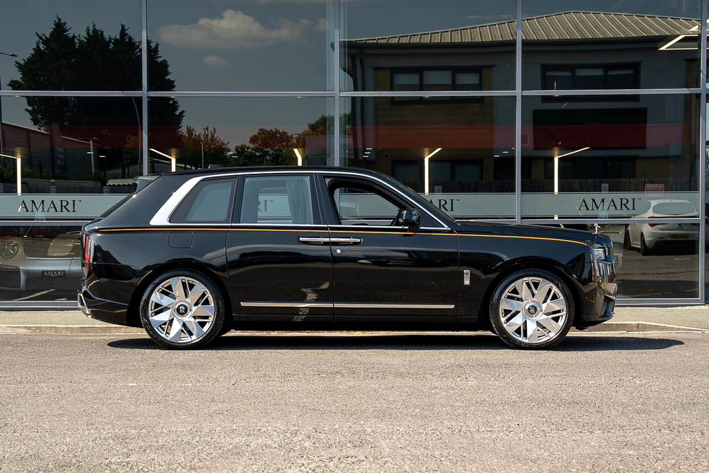 Rolls-Royce Cullinan Series II 6.75 V12 Black #73