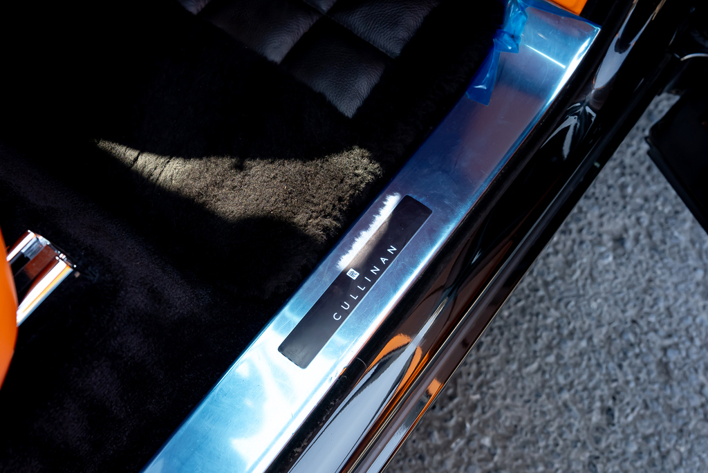 Rolls-Royce Cullinan Series II 6.75 V12 Black #68