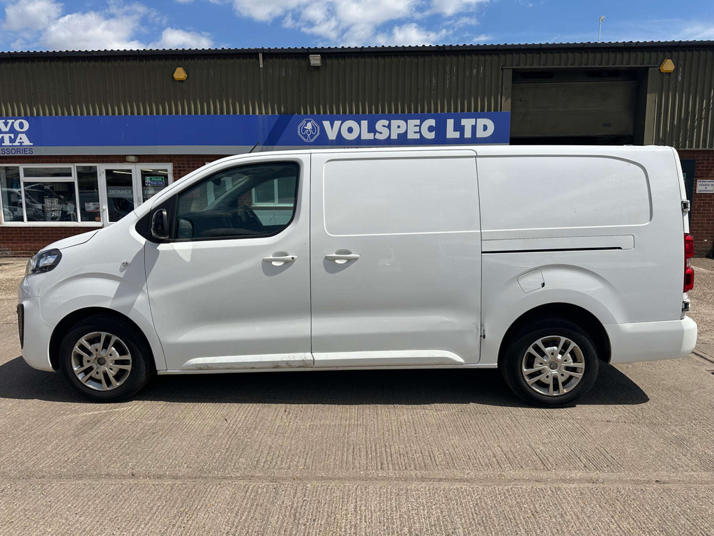 Vauxhall Vivaro Turbo D 2900 Sportive Panel Van L2 H White #4