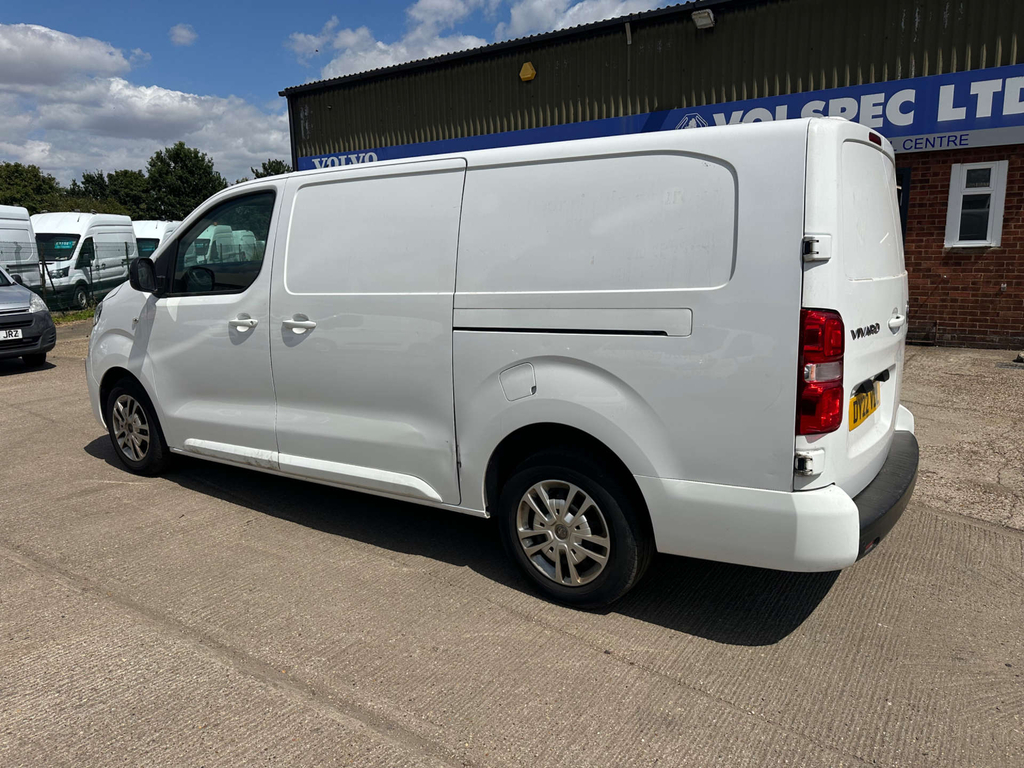 Vauxhall Vivaro Turbo D 2900 Sportive Panel Van L2 H White #5