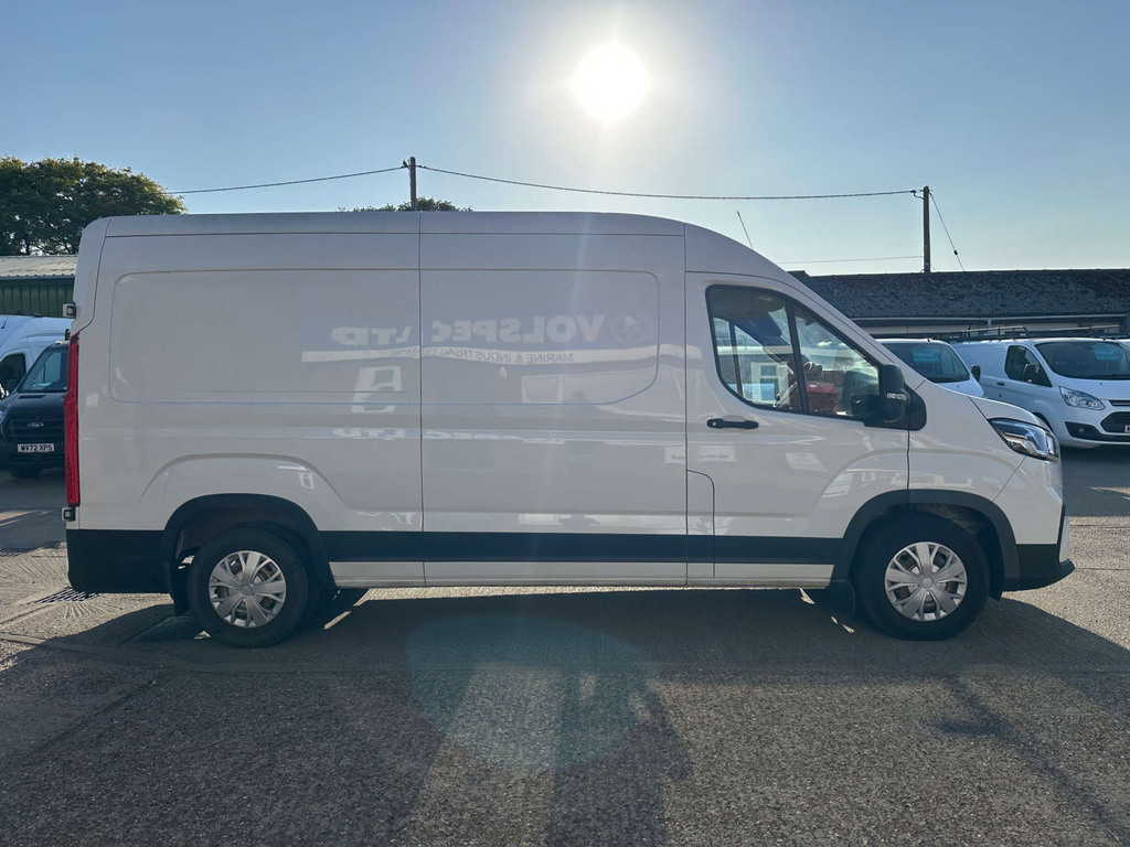 Maxus Deliver 9 2.0 D20 150 High Roof Van White #9