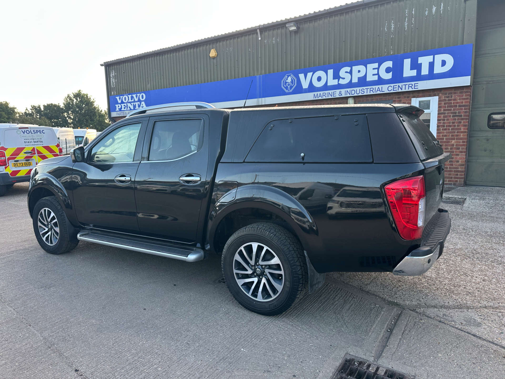 Nissan Navara Tekna Pickup Double Cab 4Wd Euro 6 Black #5