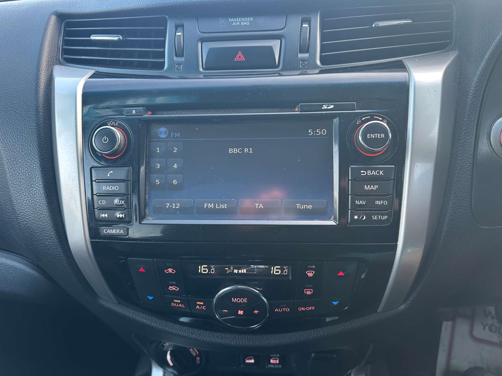 Nissan Navara Automatic Black #15