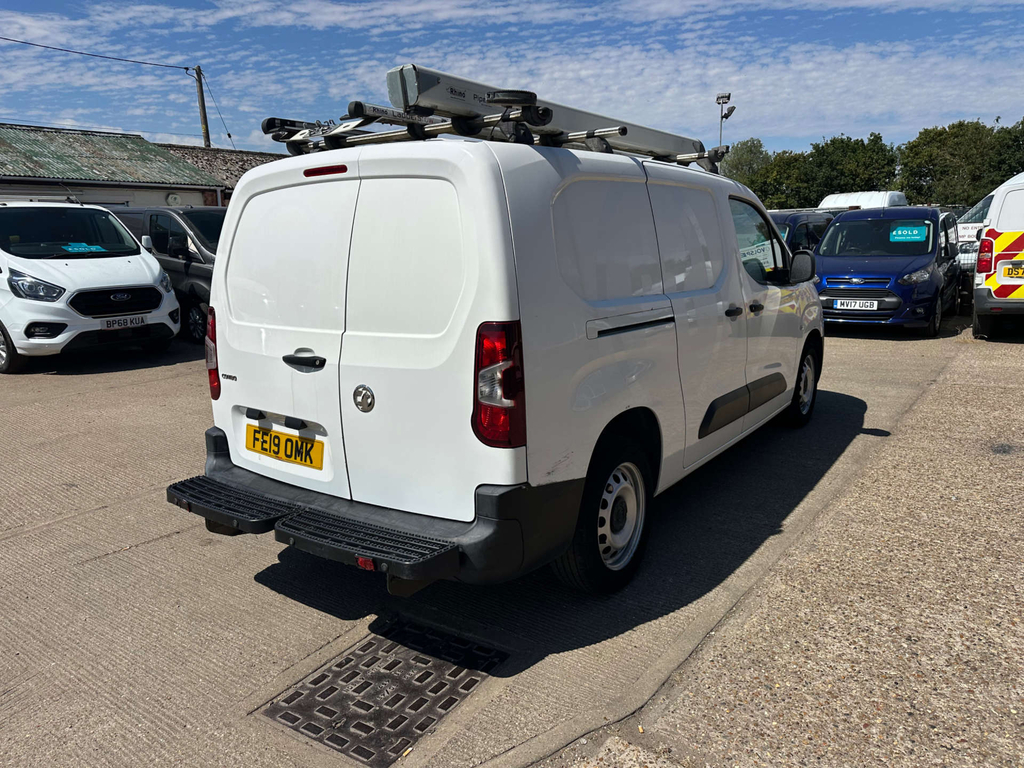 Vauxhall Combo 2300 1.6 Turbo D 100Ps H1 Sportive Van White #9