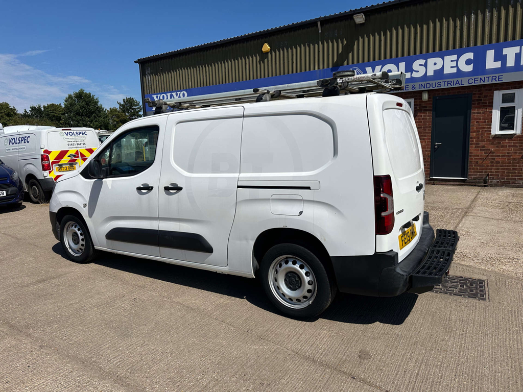 Vauxhall Combo Mpv White #5