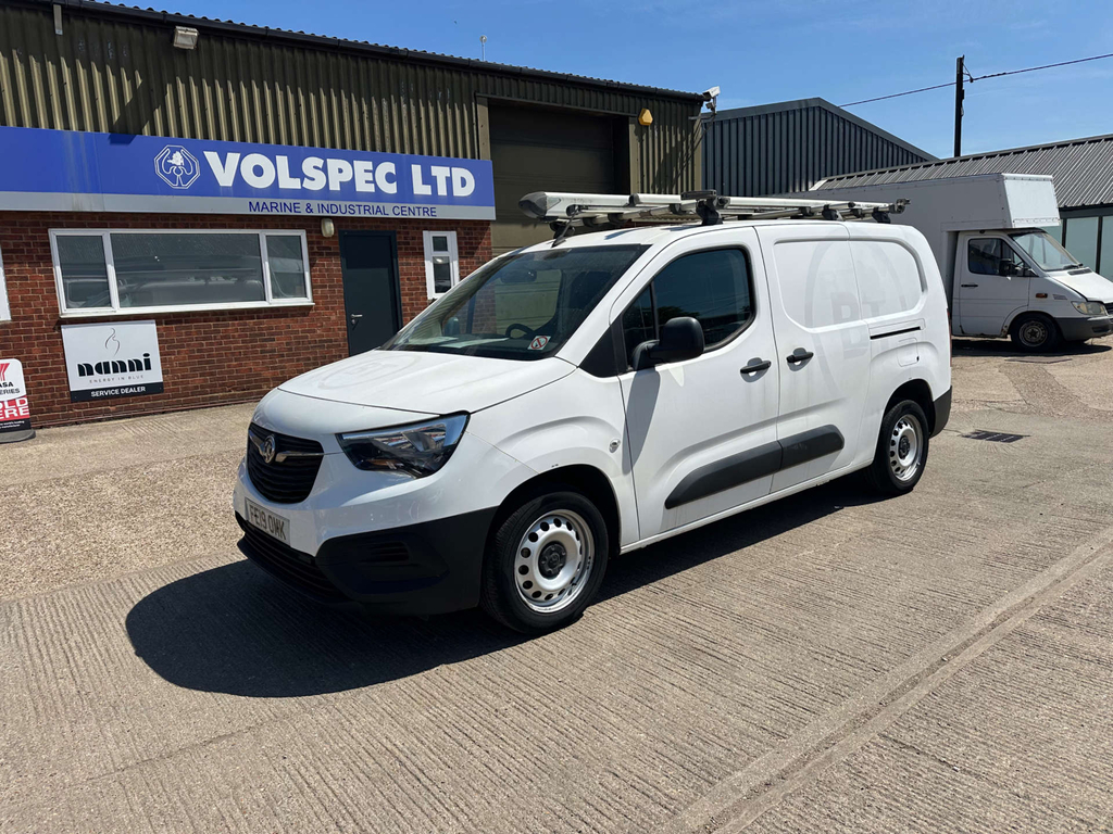 Vauxhall Combo Mpv White #3