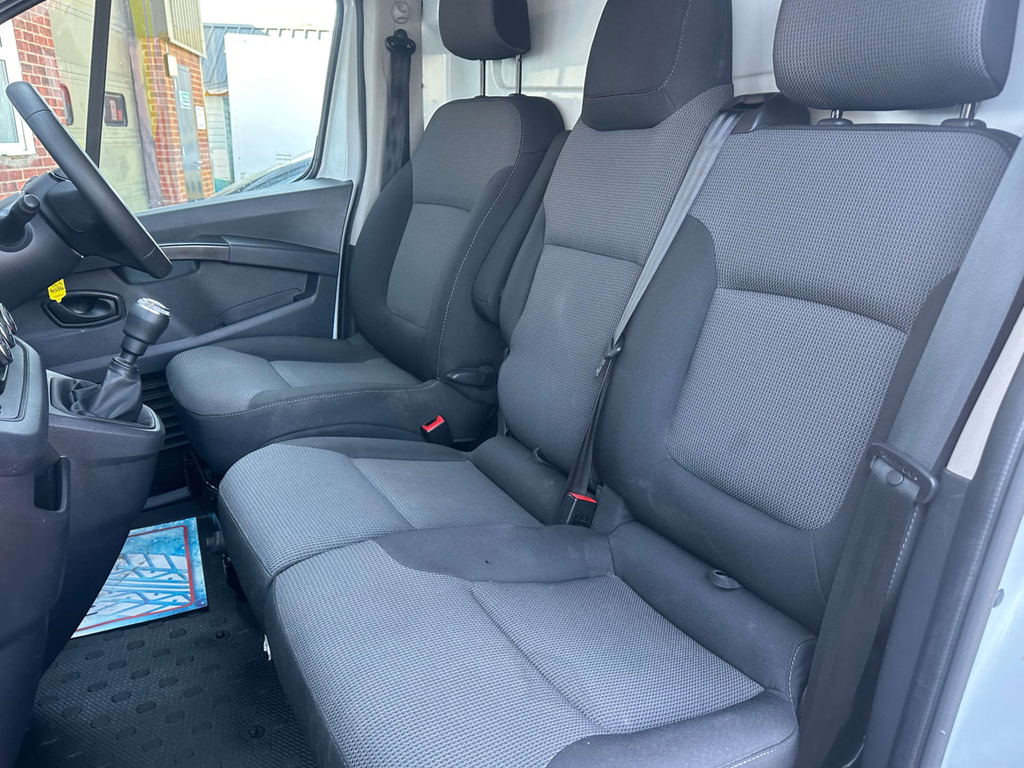 Renault Trafic Sl28 Blue Dci 130 Business Van Grey #20