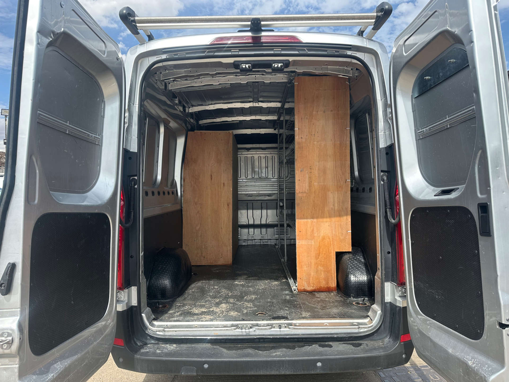 Maxus Deliver 9 Mpv Silver #6