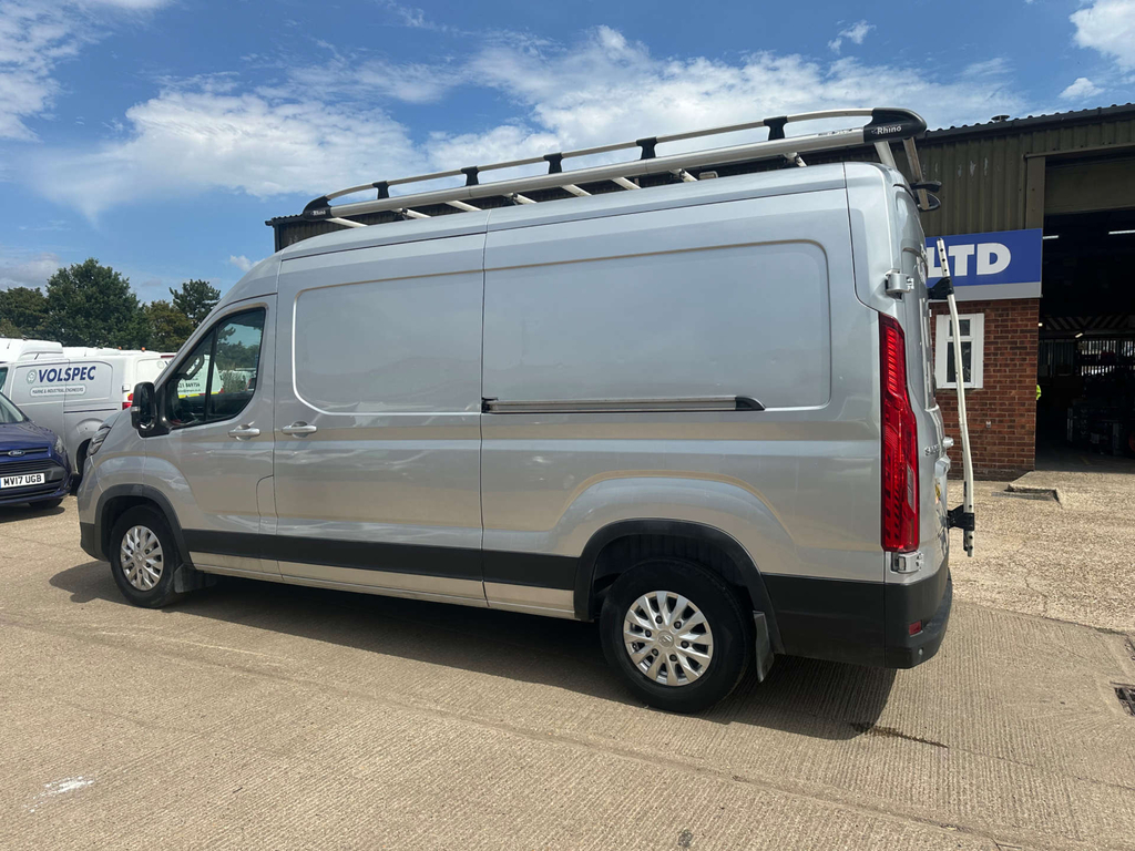 Maxus Deliver 9 Mpv Silver #4