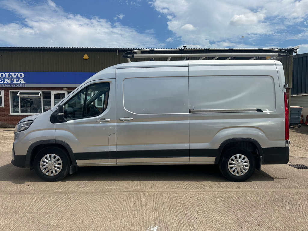 Maxus Deliver 9 Mpv Silver #3