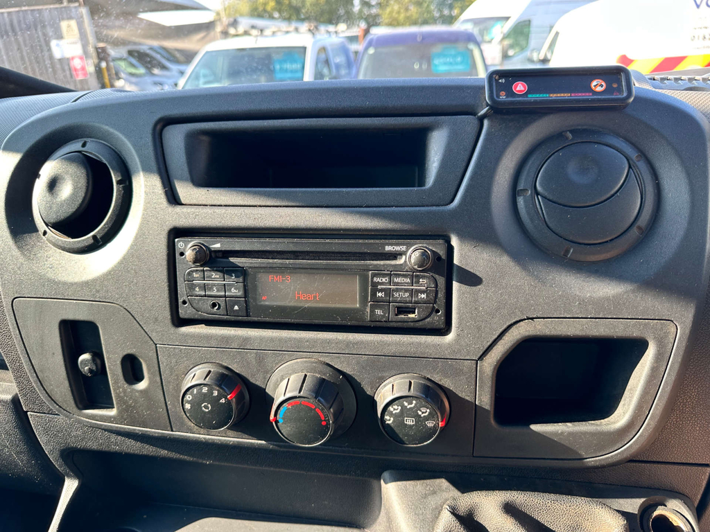 Renault Master Lm35 2.3 Dci 125 Business Lwb Medium Roof  #8
