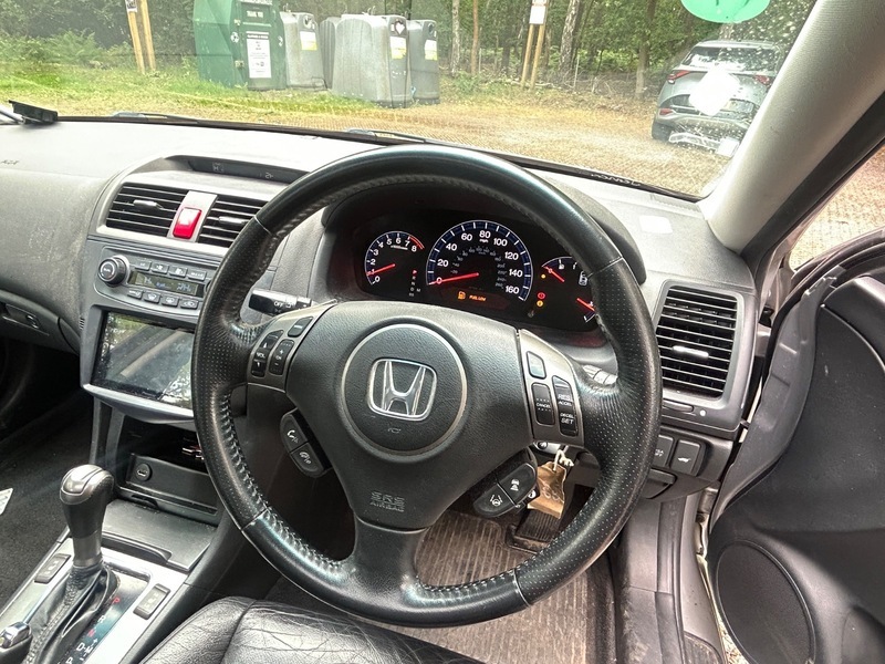 Honda Accord 2.4 I-vtec Ex Tourer Silver #2