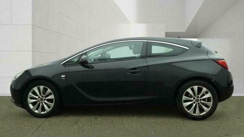 Vauxhall Astra GTC 1.4T Sri Euro 5 Black #6