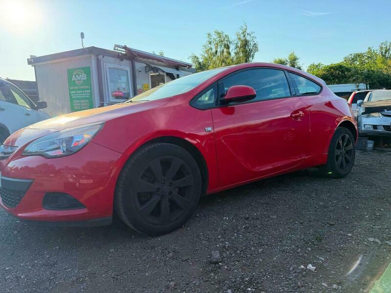 Vauxhall Astra GTC 1.4T Sport Euro 5 Red #4