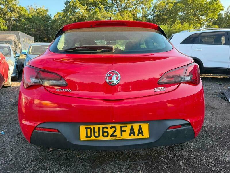 Vauxhall Astra GTC 1.4T Sport Euro 5 Red #3