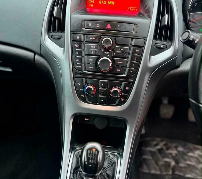 Vauxhall Astra GTC Gtc Hatchback Red #8