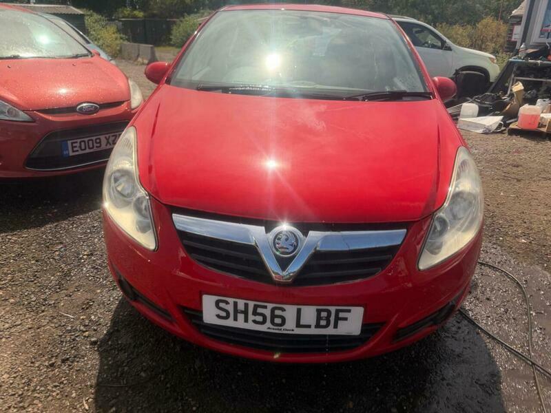 Vauxhall Corsa 1.2I 16V Club Red #2