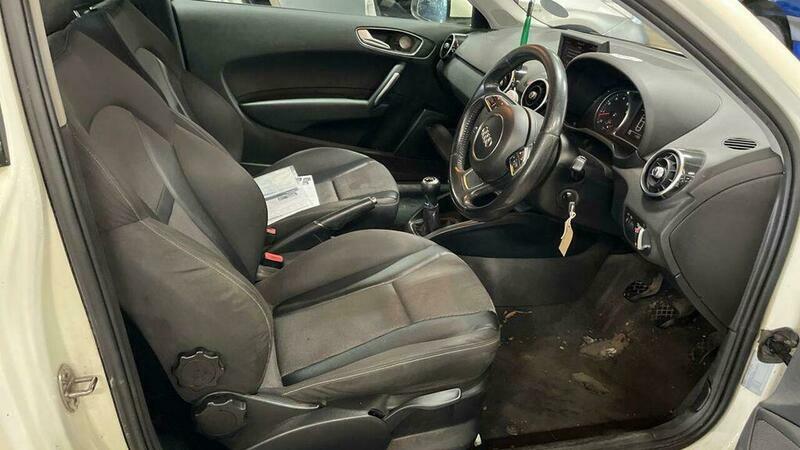Audi A1 A1 S Line Black Edition Tfsi S-a White #11
