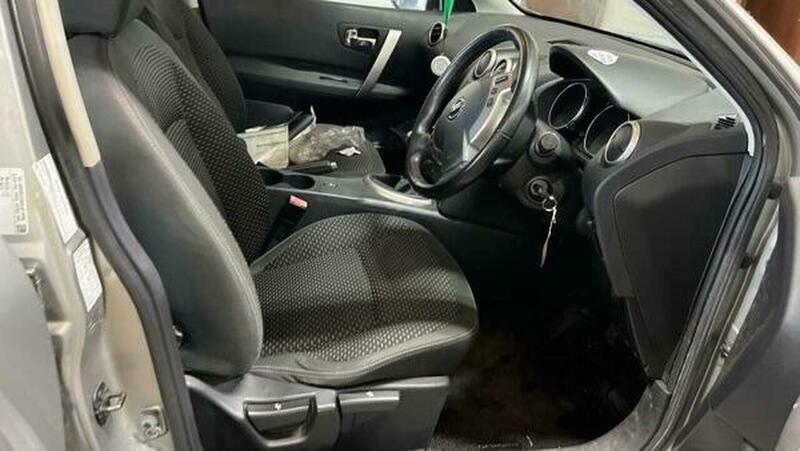 Nissan Qashqai+2 1.6 Acenta 2Wd Silver #5