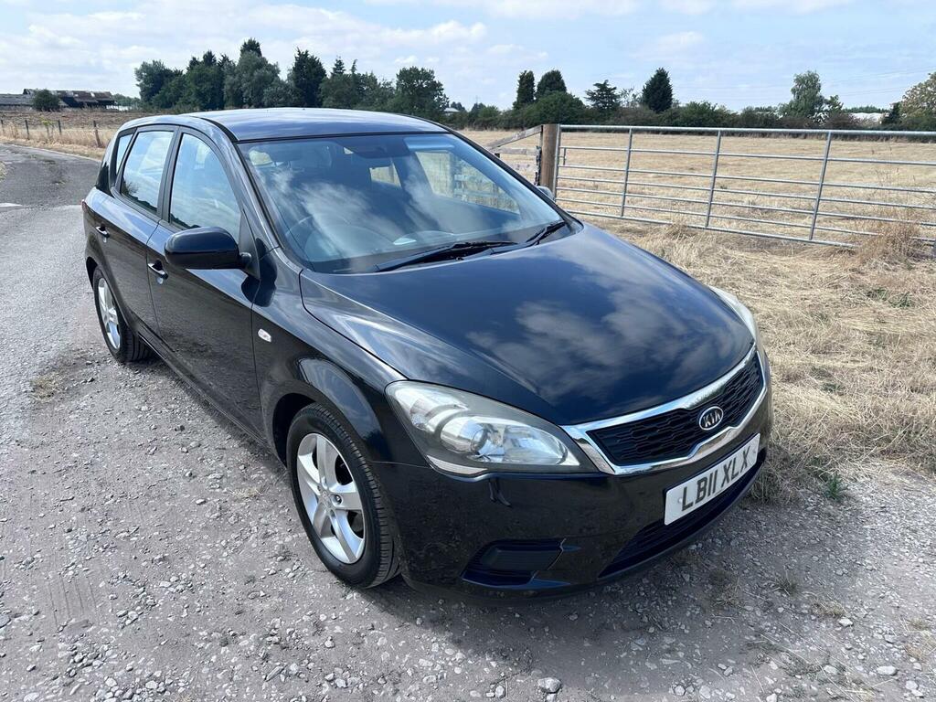 Kia Ceed 1.6 Crdi Vr-7 Hatchback Euro 5 Black #35