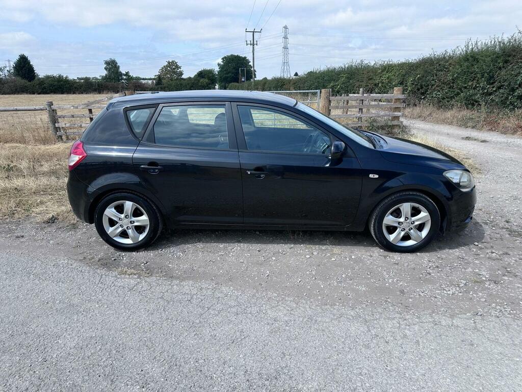 Kia Ceed 1.6 Crdi Vr-7 Hatchback Euro 5 Black #6