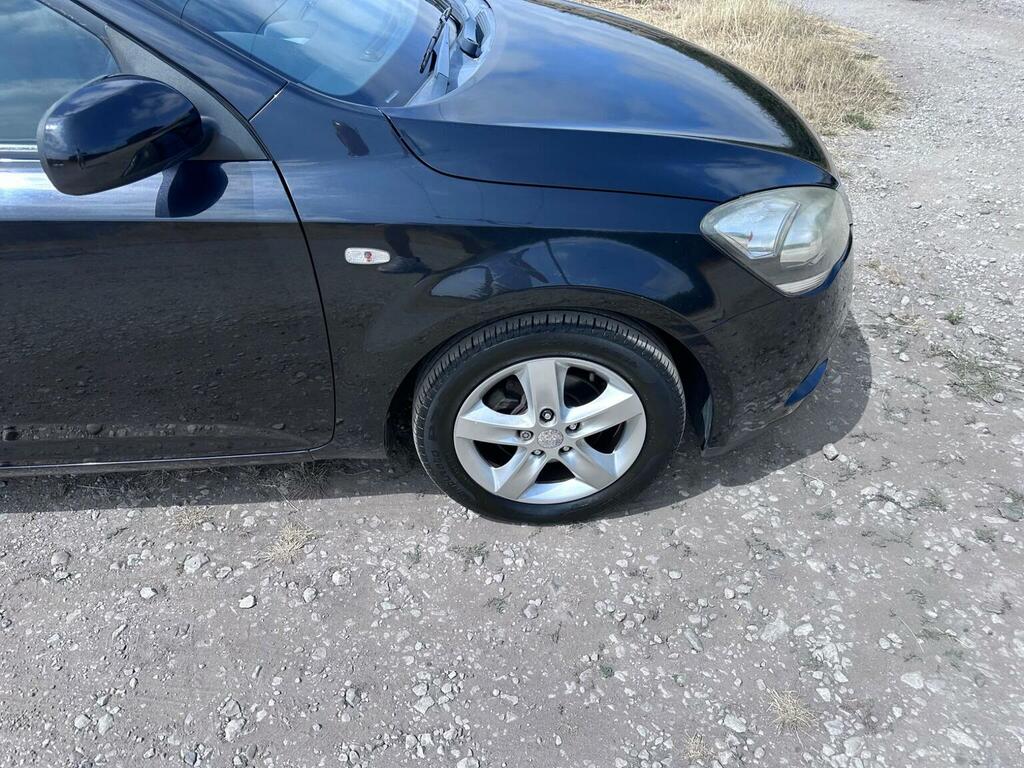 Kia Ceed 1.6 Crdi Vr-7 Hatchback Euro 5 Black #26
