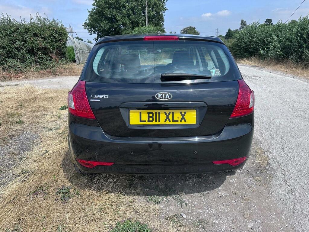 Kia Ceed 1.6 Crdi Vr-7 Hatchback Euro 5 Black #31